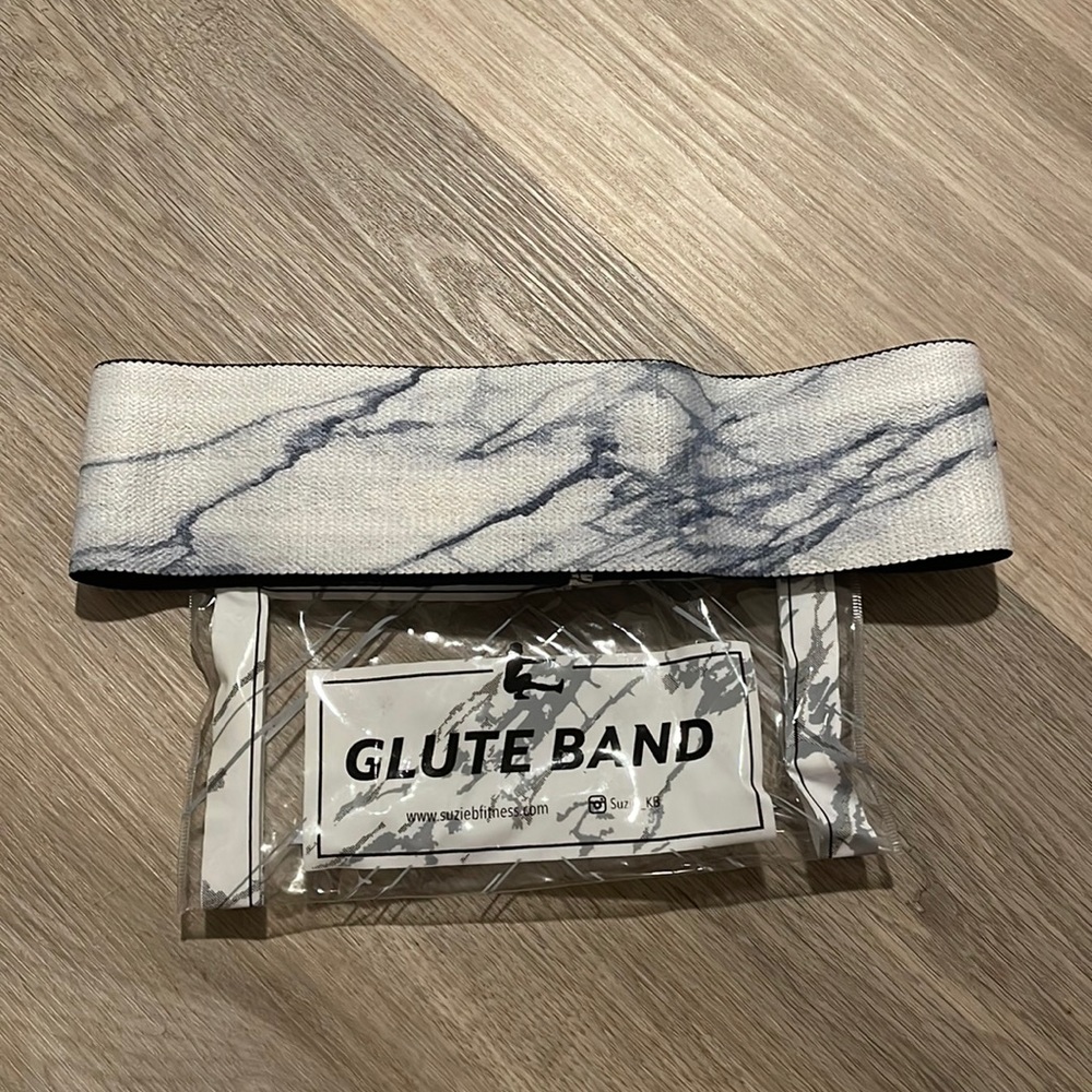 SuzieB Glute Band